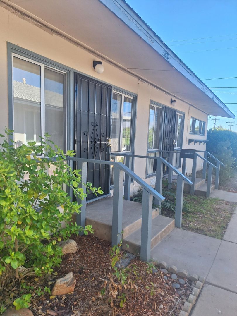 San Diego Multiplex: 3820 Merrimac Ave