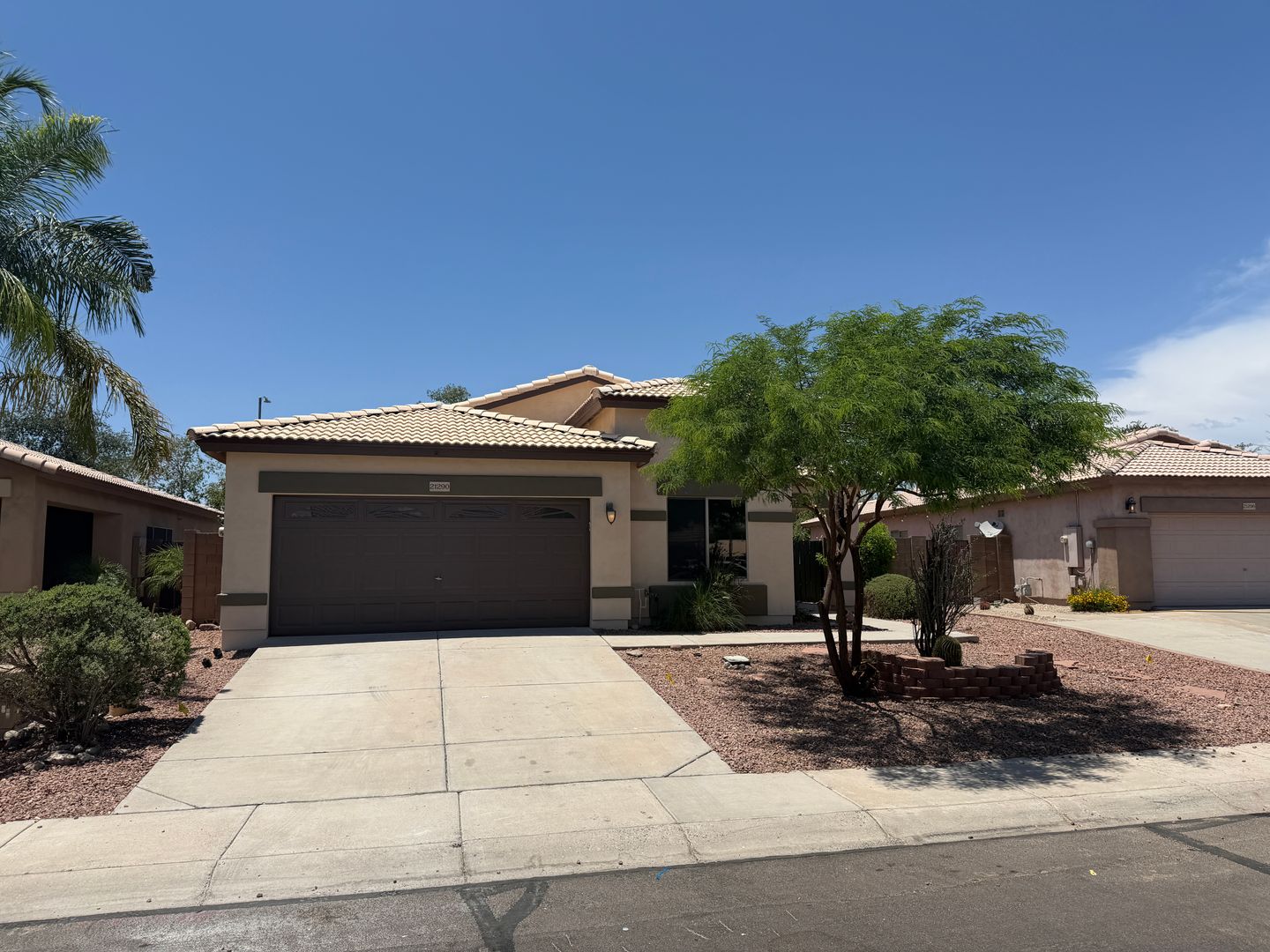 Peoria House: 21290 N 94th Lane