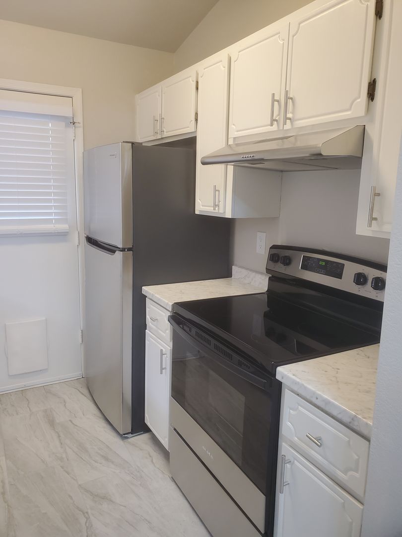 Mesa Apartment: 2850 E. Baseline Rd