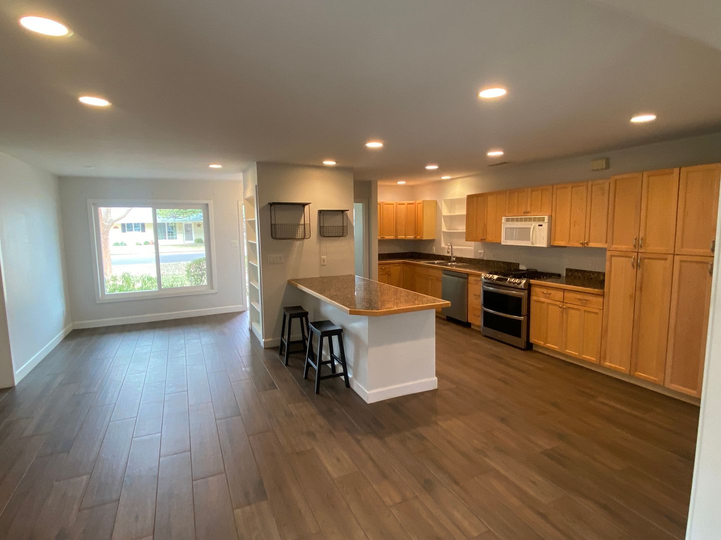 Phoenix House: 7713 N 17th Ave