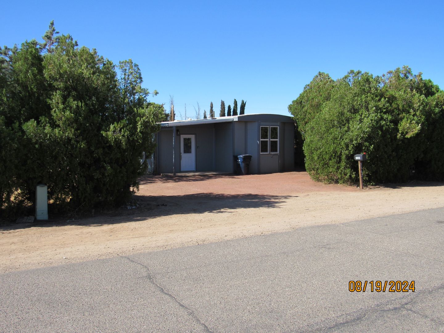 Kingman House: 3102 E Devlin Ave
