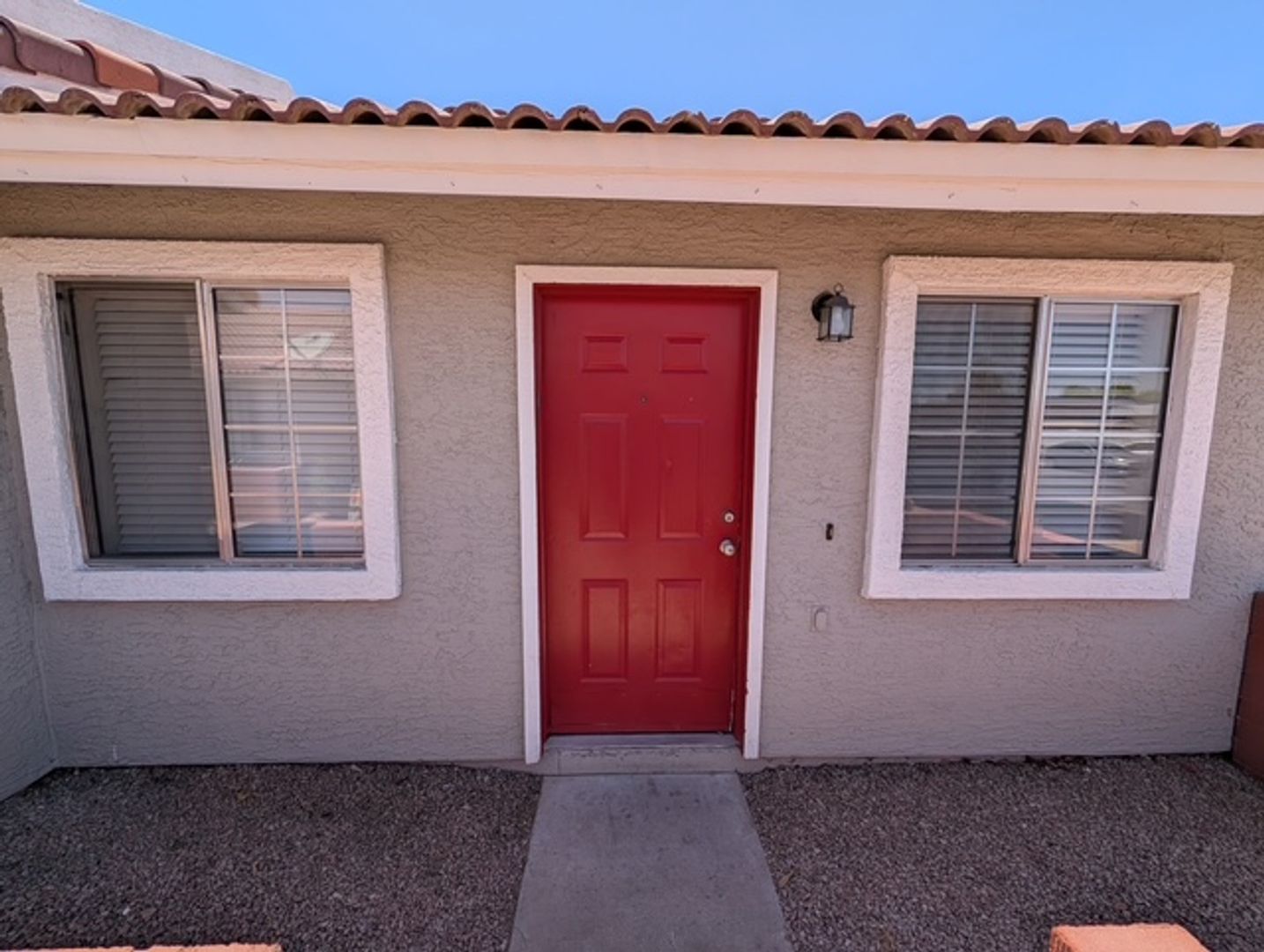 Mesa Apartment: 2850 E. Baseline Rd