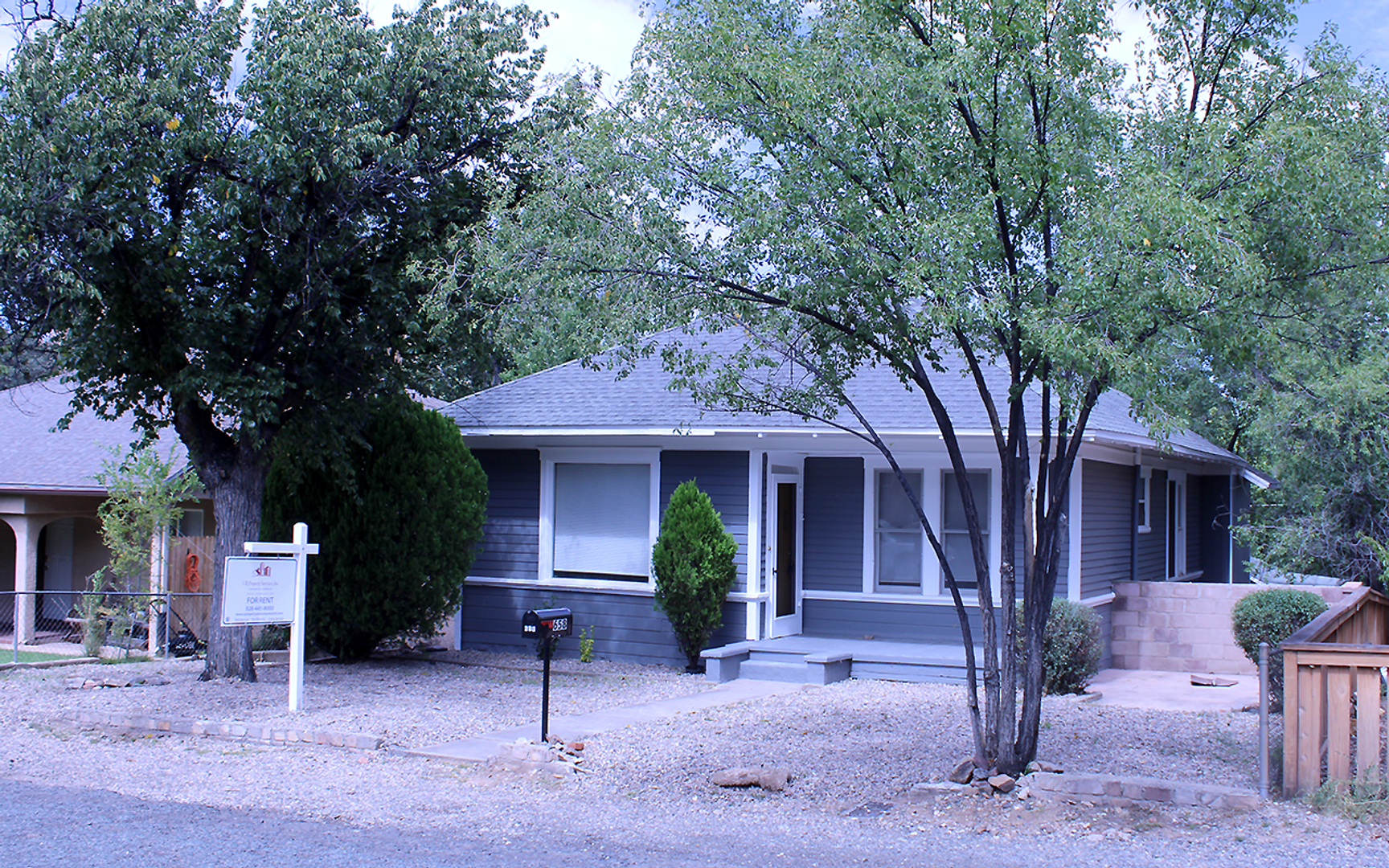 Prescott House: 658 Ash St