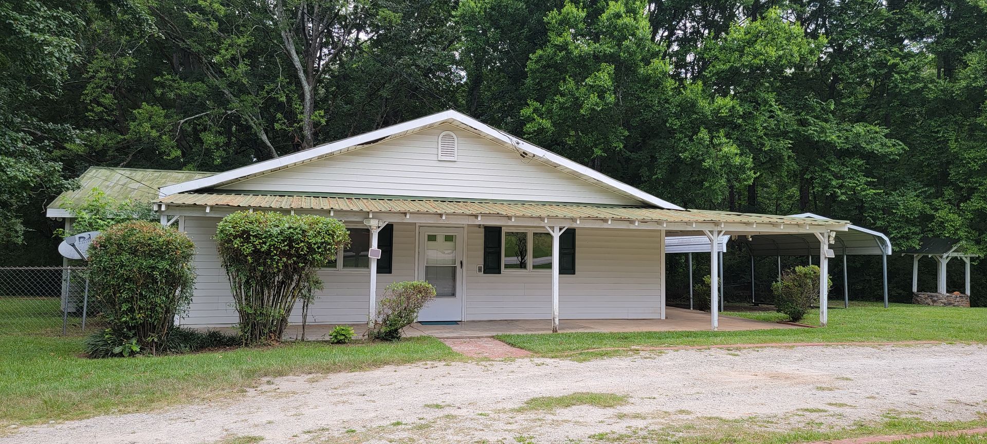 Douglasville House: 5228 Central Church Road