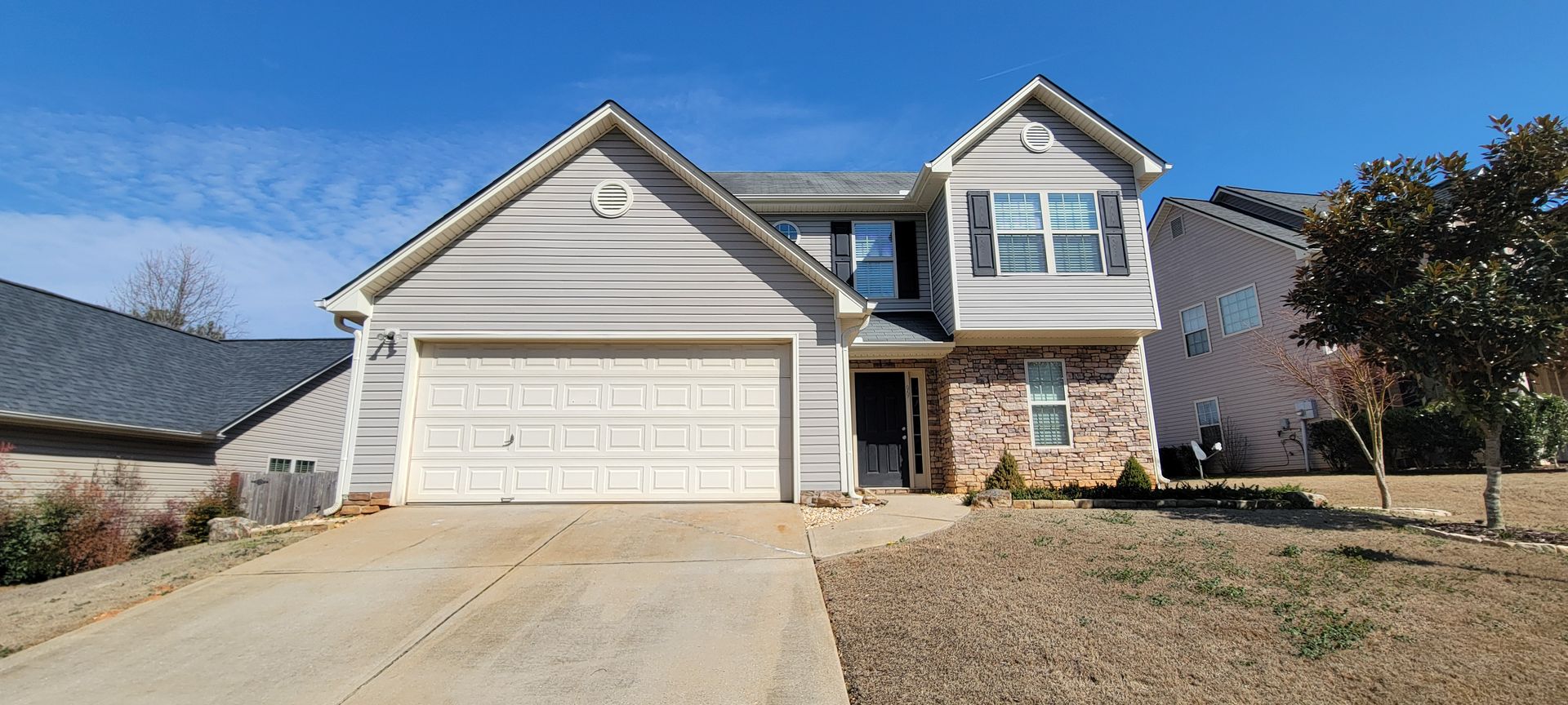 Dawsonville House: 99 Sandberg Way