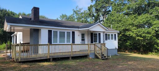 Affordable on ACERAGE-REMODELED FARMHOUSE! – photo 1