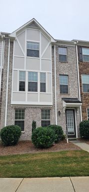 3 Bedroom Townhome – 5820 Broadway Lane, Cumming, GA 30040