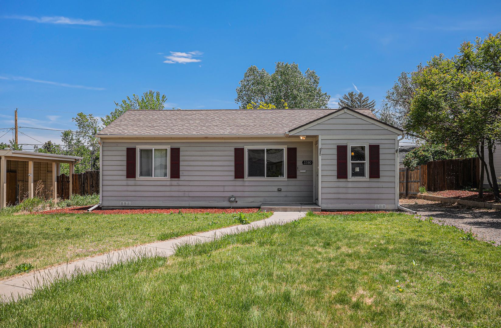 Denver House: 3380 S Elm Street