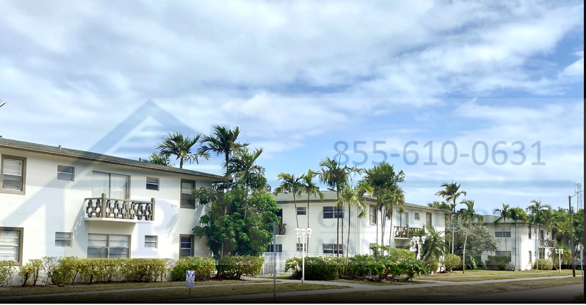 Hollywood Apartment: 3601 Van Buren St