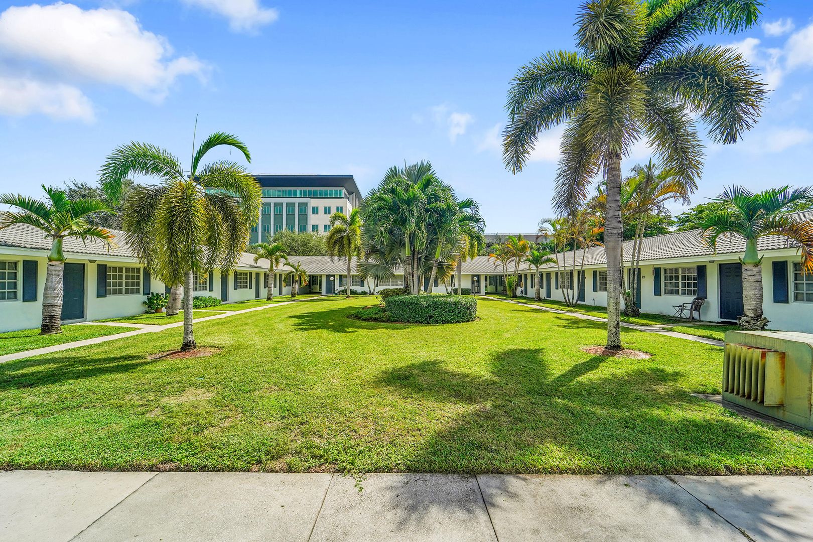 Coral Springs Apartment: 3283 Coral Hills Dr