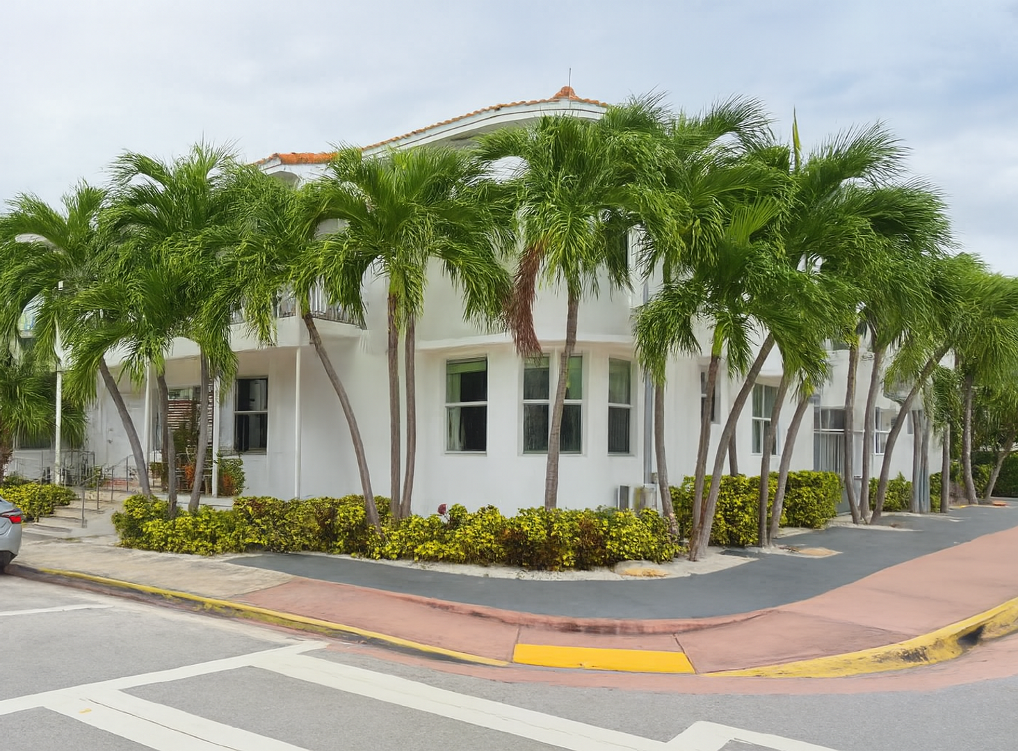 Miami Beach Condo: 7610 Byron Ave