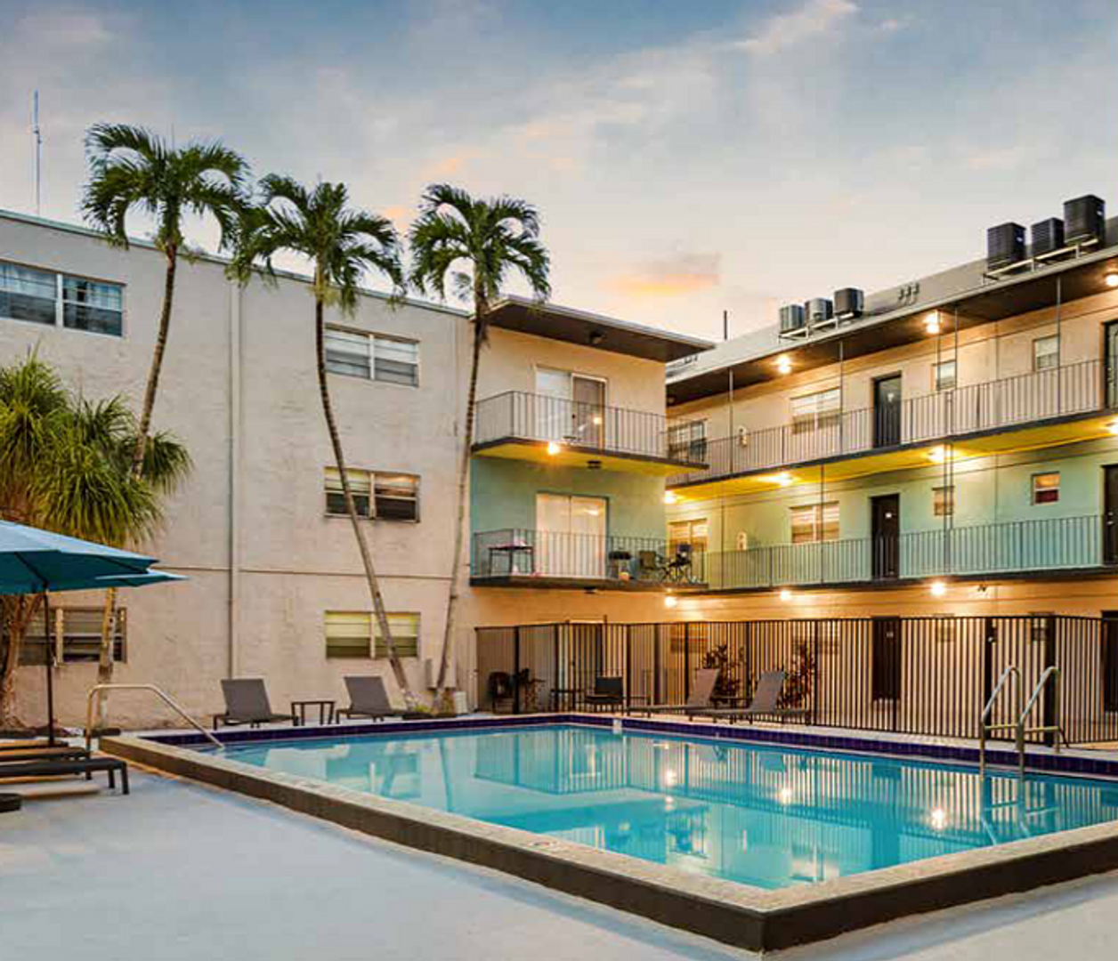 Pembroke Park Apartment: 5525 SW 41 St