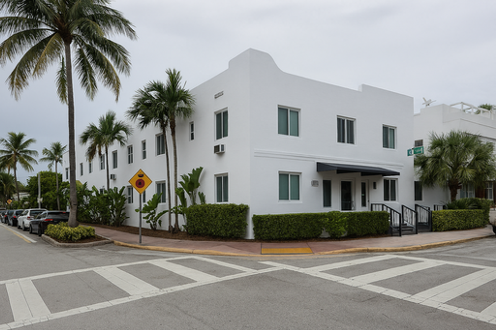 Miami Beach Apartment: 7700 Abbott Ave