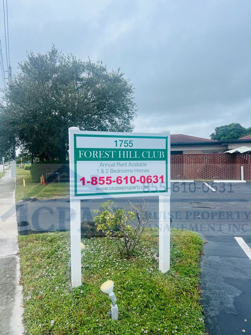 1755 Forest Hill Blvd 36, West Palm Beach, FL 33406