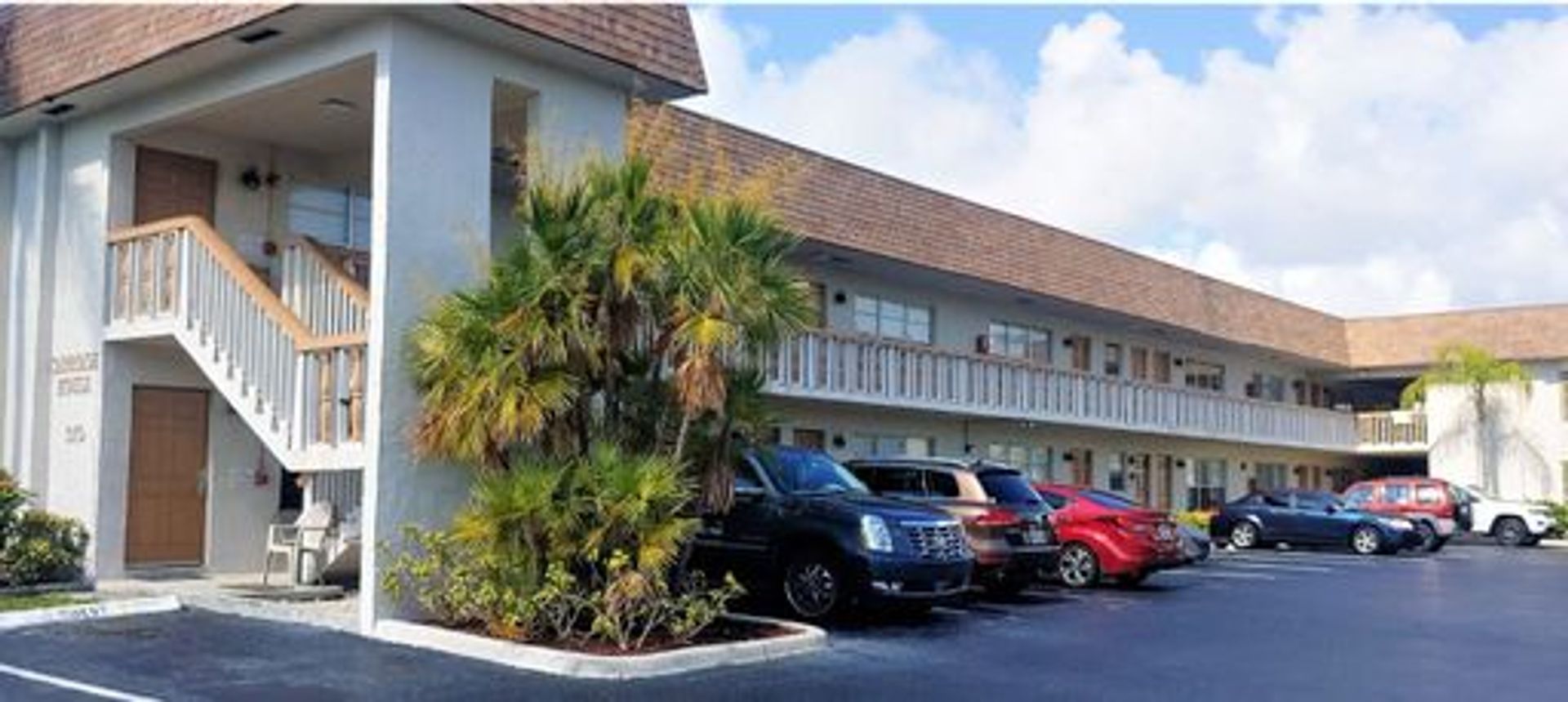 West Palm Beach Apartment: 310 Lake Shore Dr