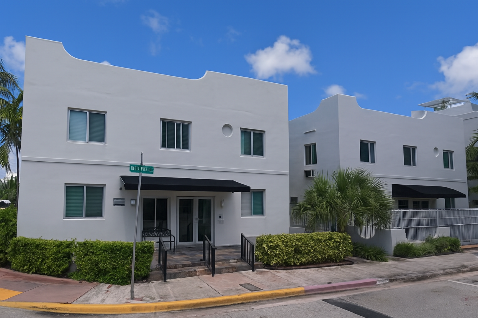 Miami Beach Apartment: 7700 Abbott Ave