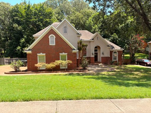 One Of Kind Home In Woodchase Subdivision! Over 3400 Sq Ft! Must have owner's approval on pets, fees will apply. – photo 1