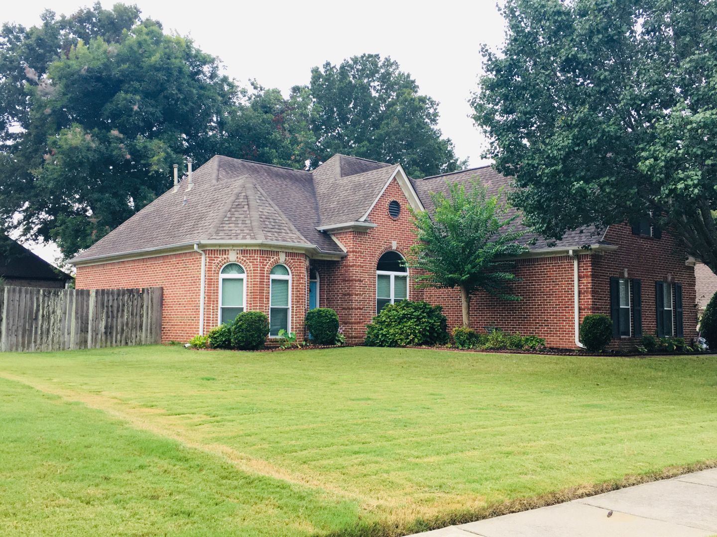 Arlington House: 12321 Afton Place