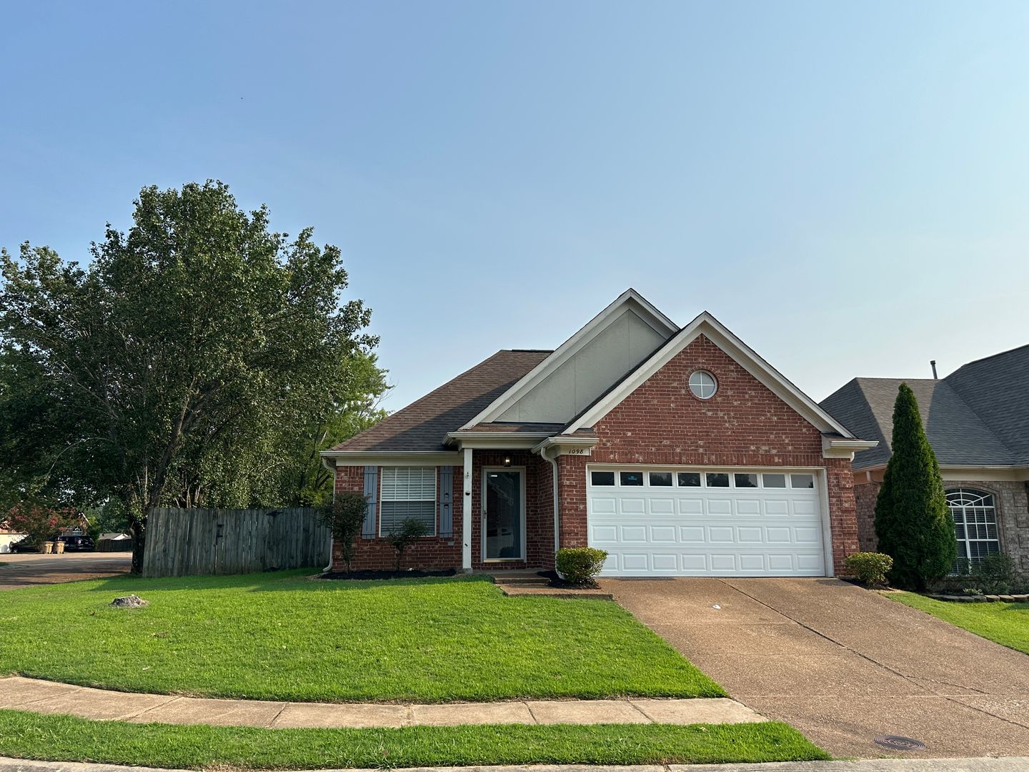 Cordova House: 1098 Breezy Valley