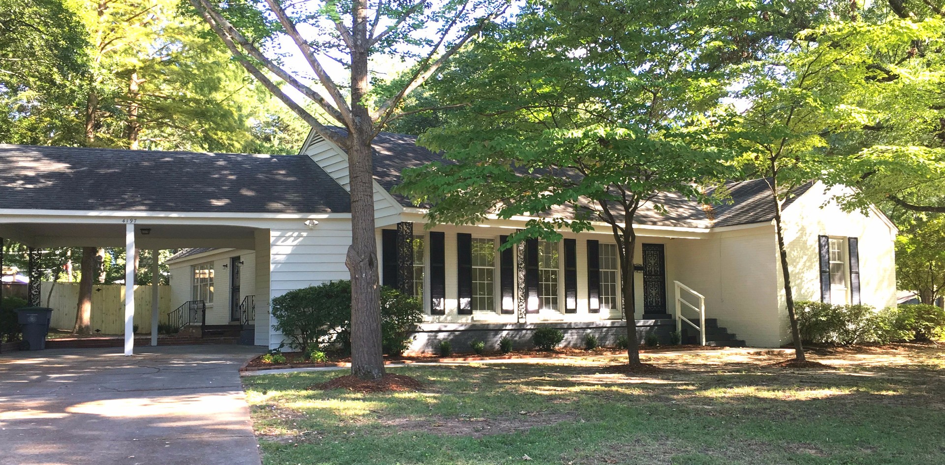 Memphis House: 4197 Woodcrest Drive