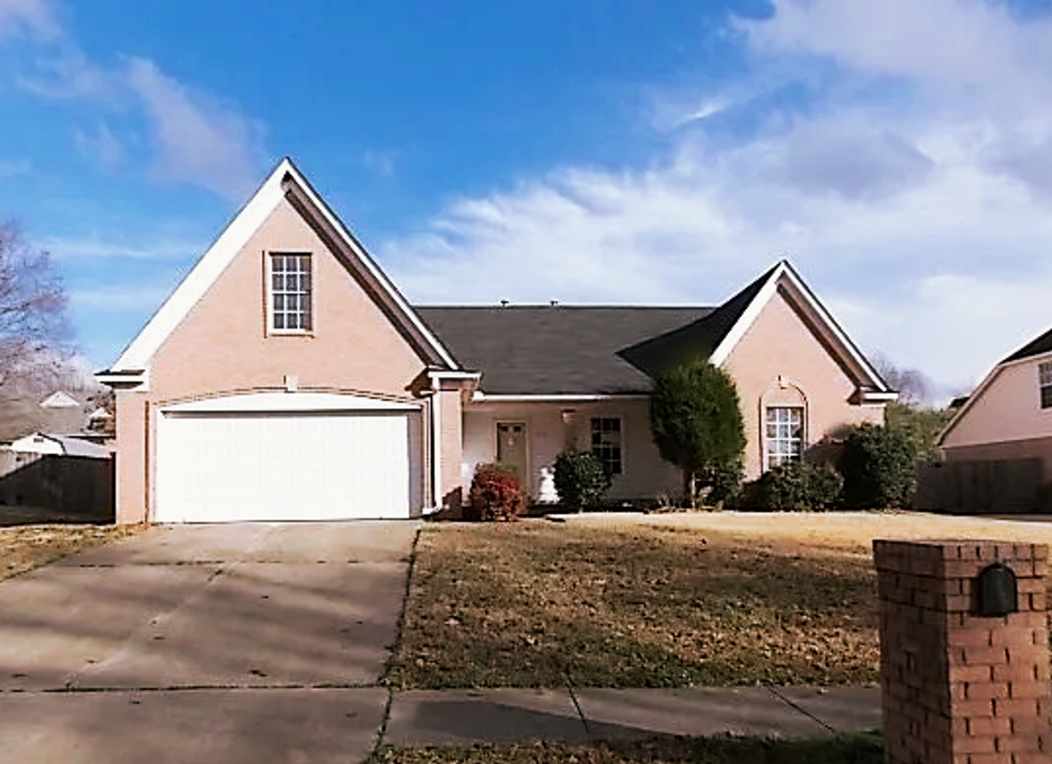 Bartlett House: 3574 Thistle Valley Lane