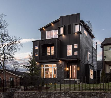 COMING SOON! Urban City Living with roof top deck! – photo 1