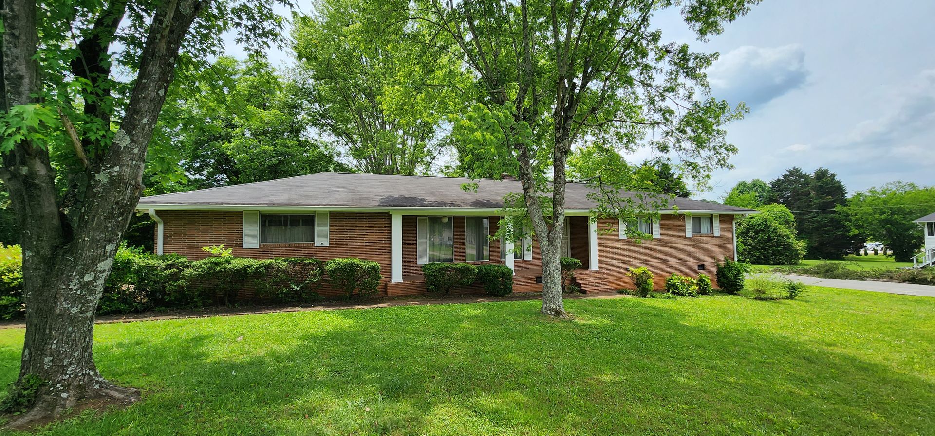 Chattanooga House: 6836 Bacon Ln.