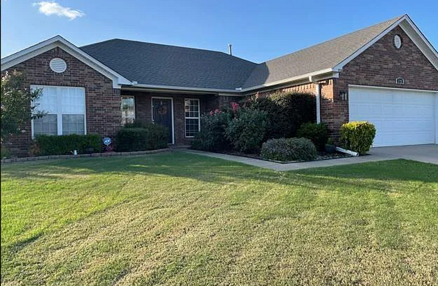 Conway House: 1721 Wysteria Lane