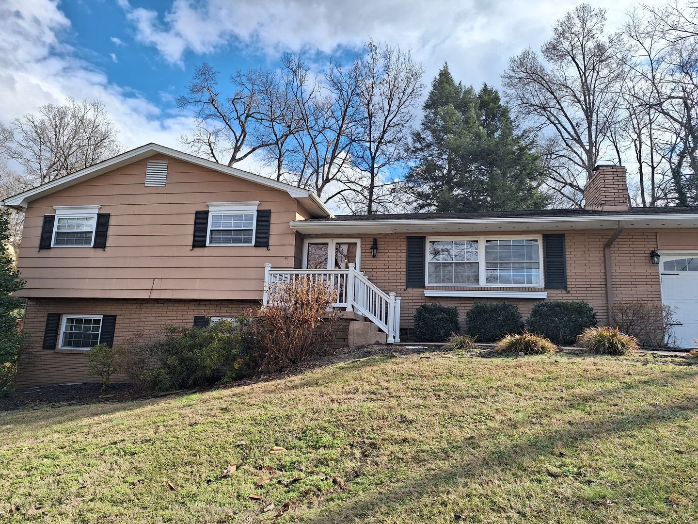 Knoxville House: 8714 Kingsridge Drive