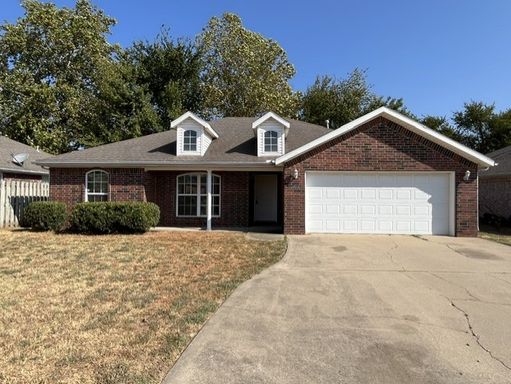 Great 3 Bedroom in Bentonville! – photo 1