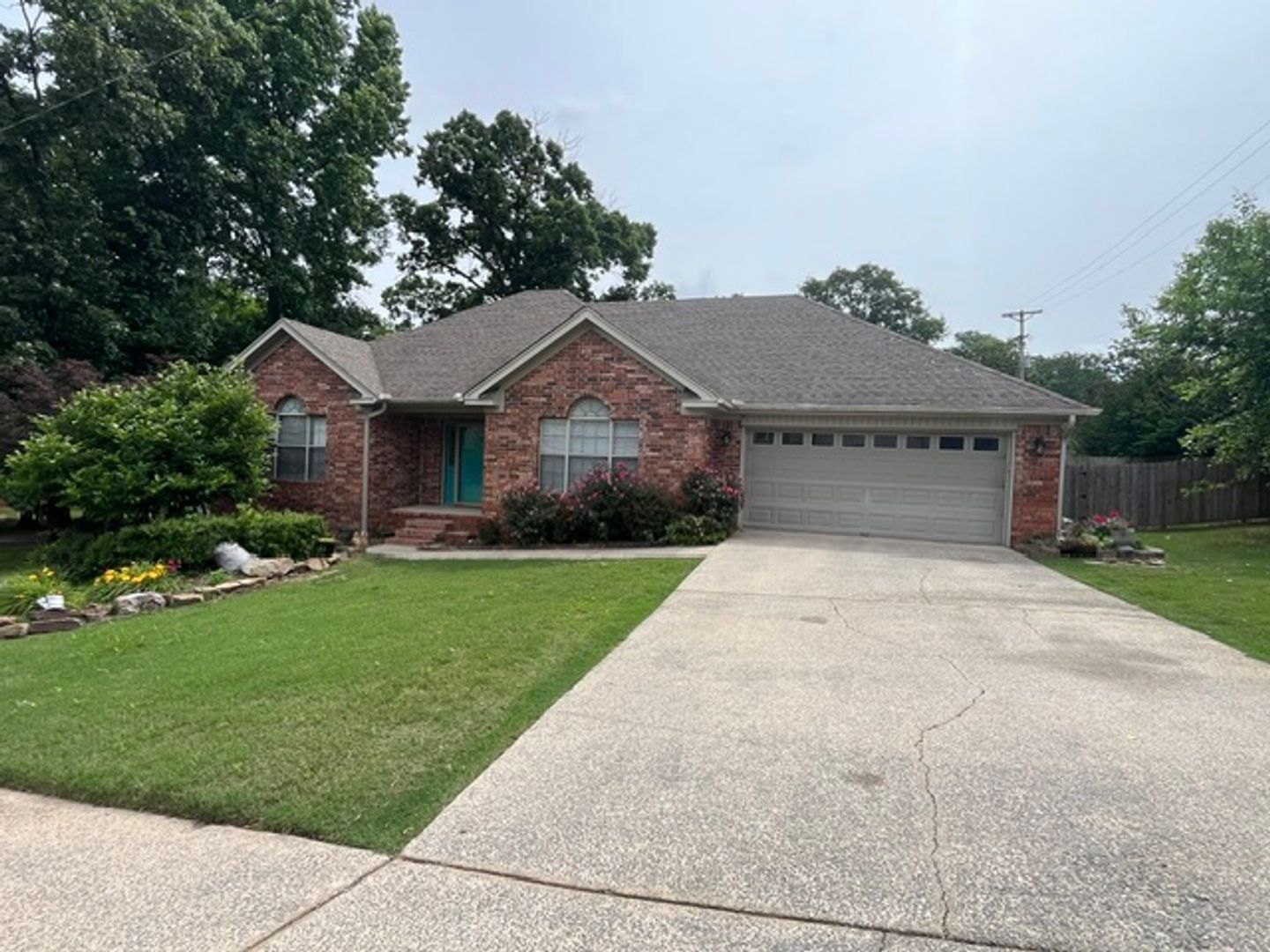 Sherwood House: 3280 Overcup Drive