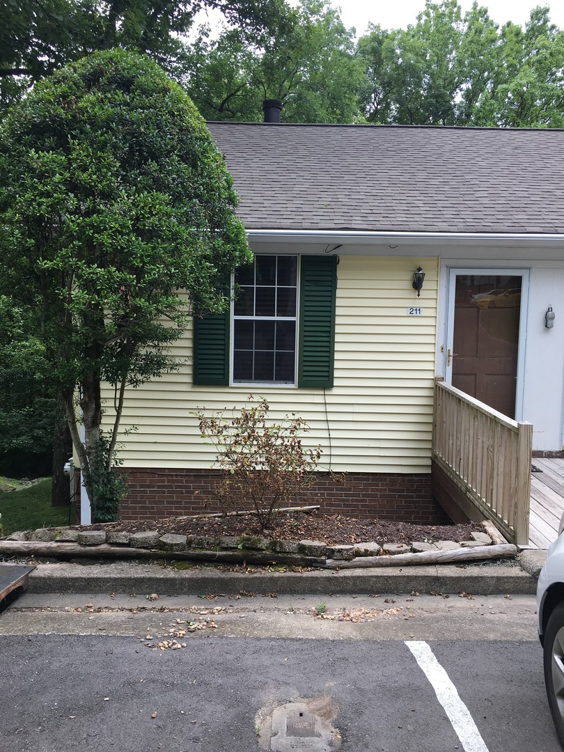 Antioch Townhome: 211 Hickory Forge Dr