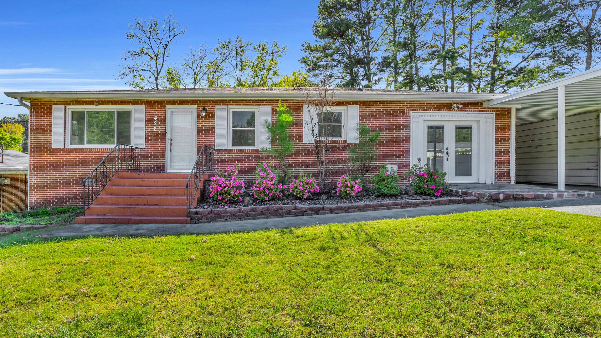 Chattanooga House: 422 Glenhill Dr.