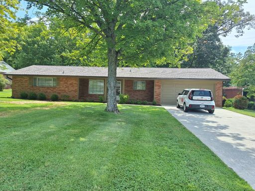 Near West Town Mall- 4bds/2.5 bath Rancher. NO PETS! Located in West Hills school zones. – photo 1