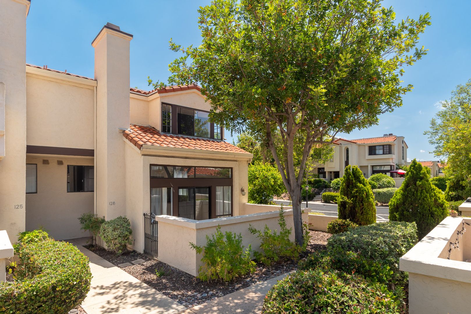 LA MESA Townhome: 5715 BALTIMORE DRIVE, UNIT #126