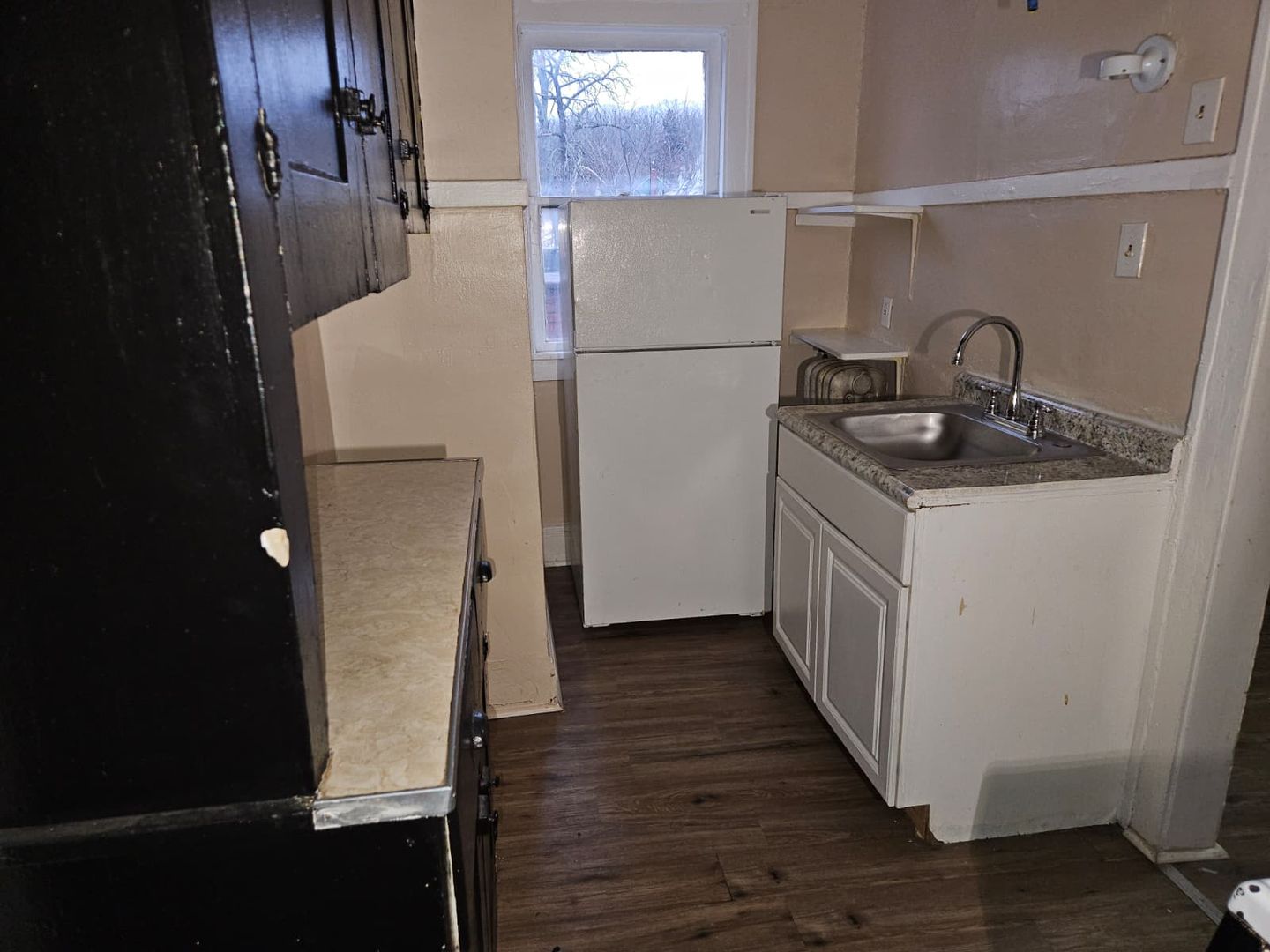 East Cleveland Apartment: 1801 Stanwood Rd