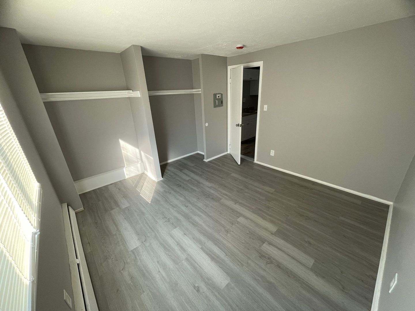 East Cleveland Apartment: 13420 Euclid Ave