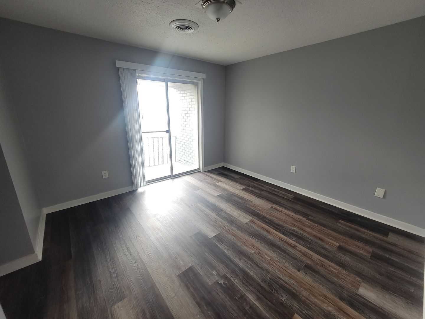 Jackson Apartment: 225 W McDowell Road