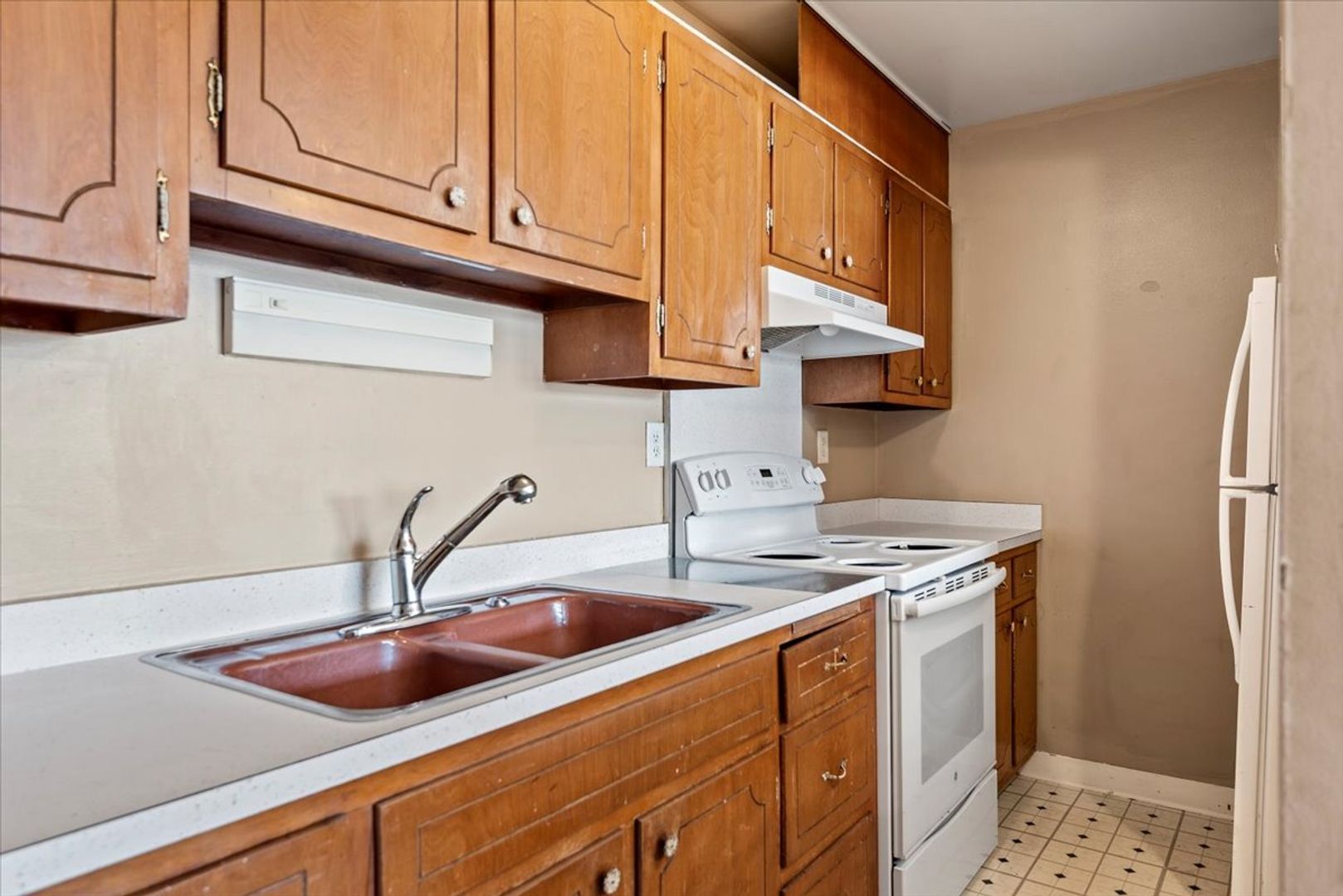 Decatour Apartment: 105 South Elder Lane