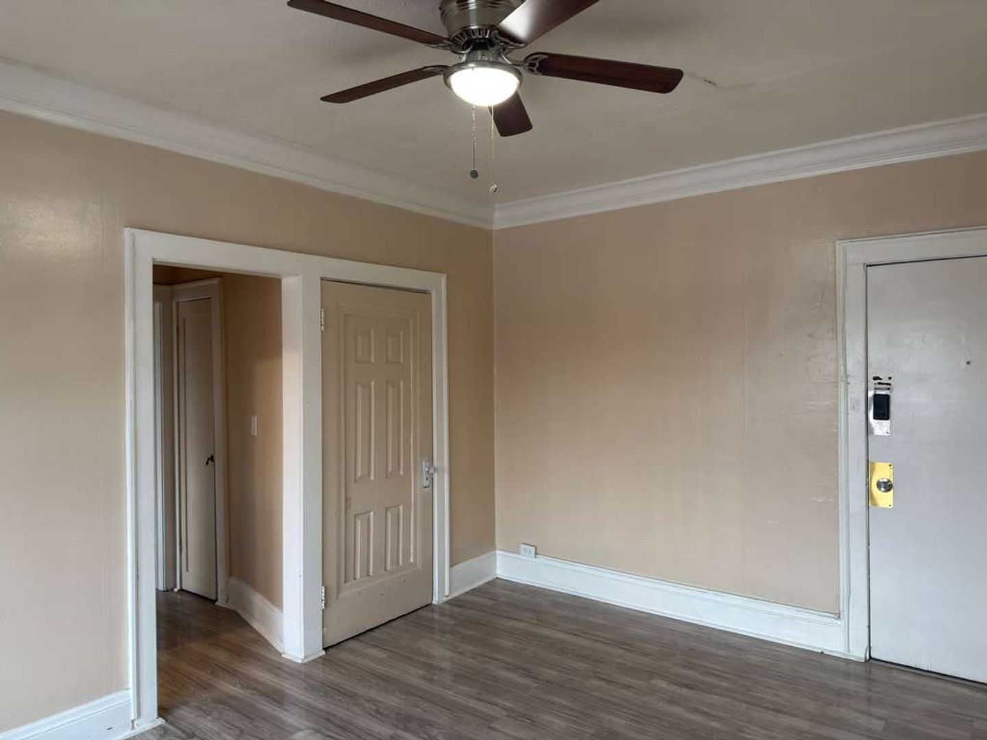 Cleveland Apartment: 1374 West Blvd