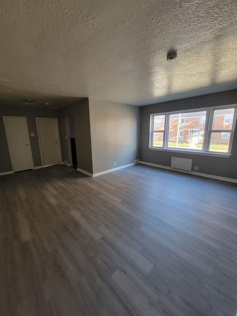 East Cleveland Apartment: 13984 Superior Rd