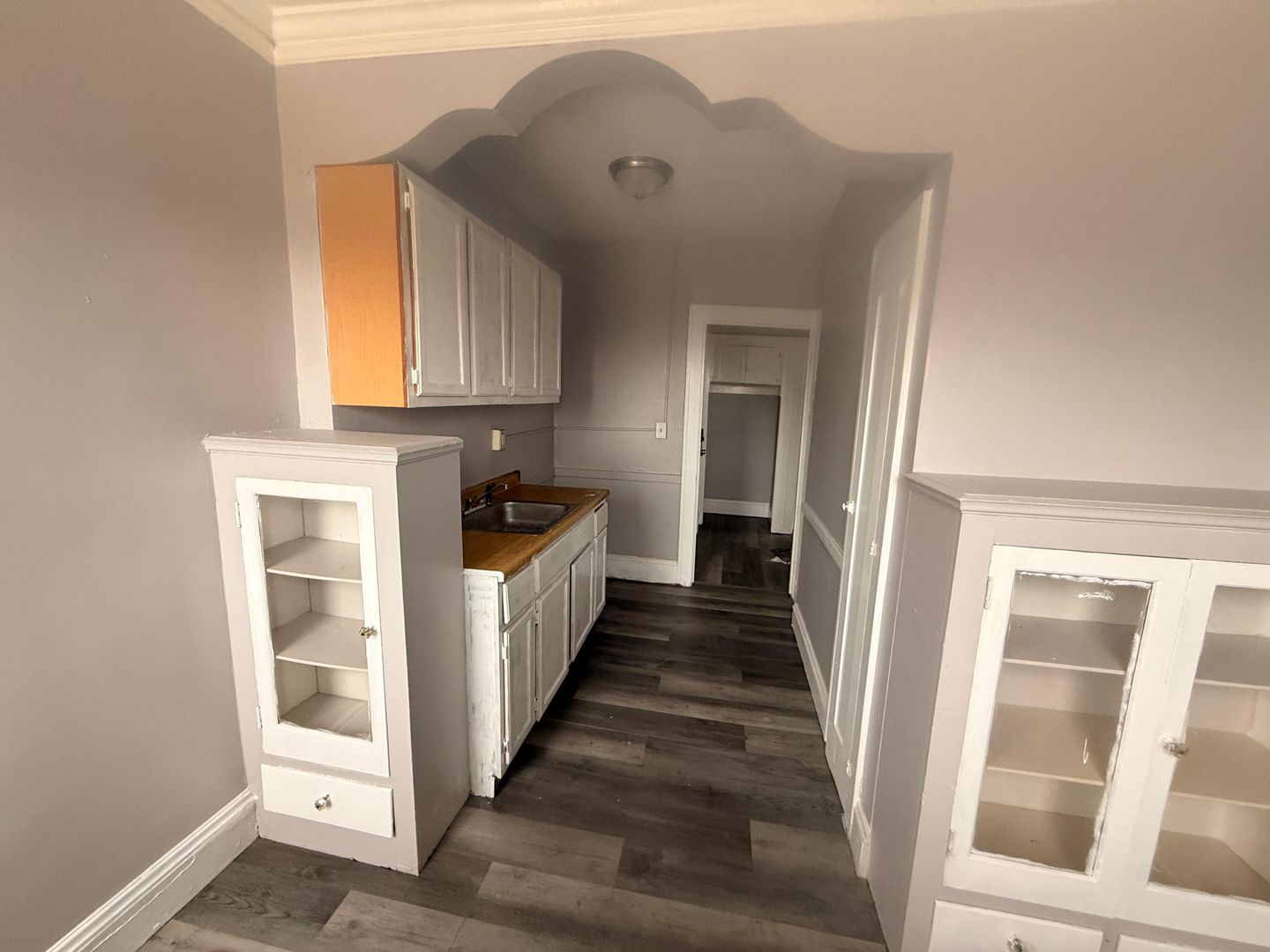 Cleveland Apartment: 14300 Lakashore Blvd