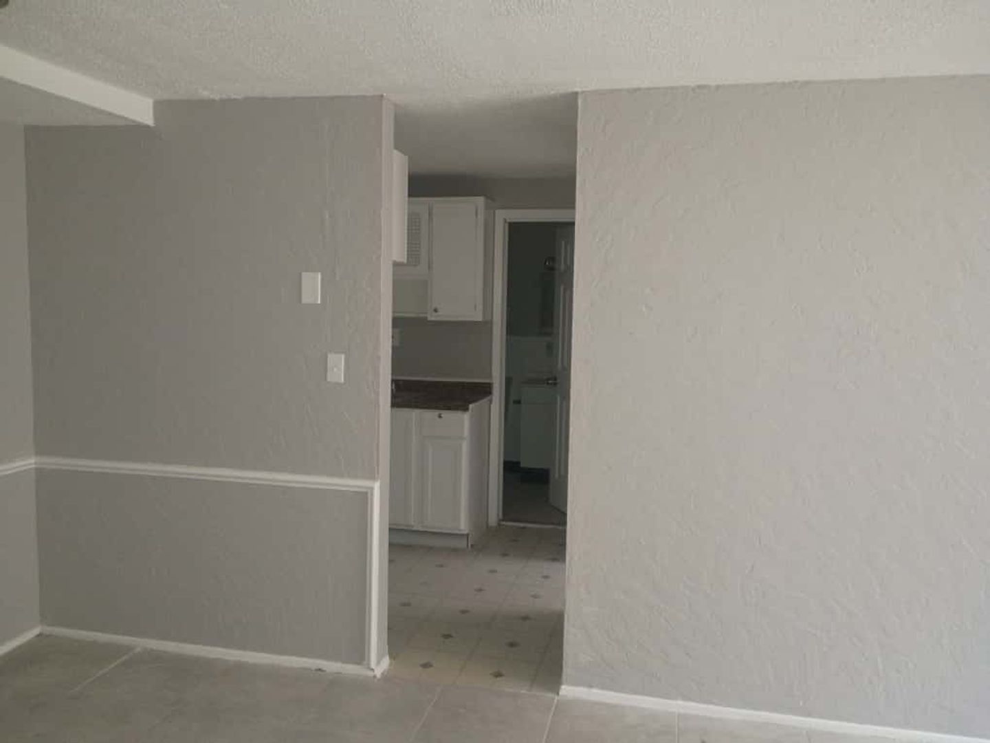 East Cleveland Apartment: 13420 Euclid Ave