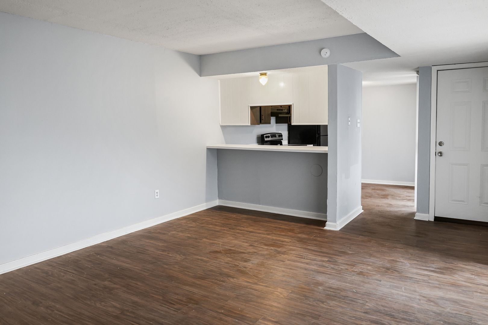 Jackson Apartment: 225 W McDowell Road