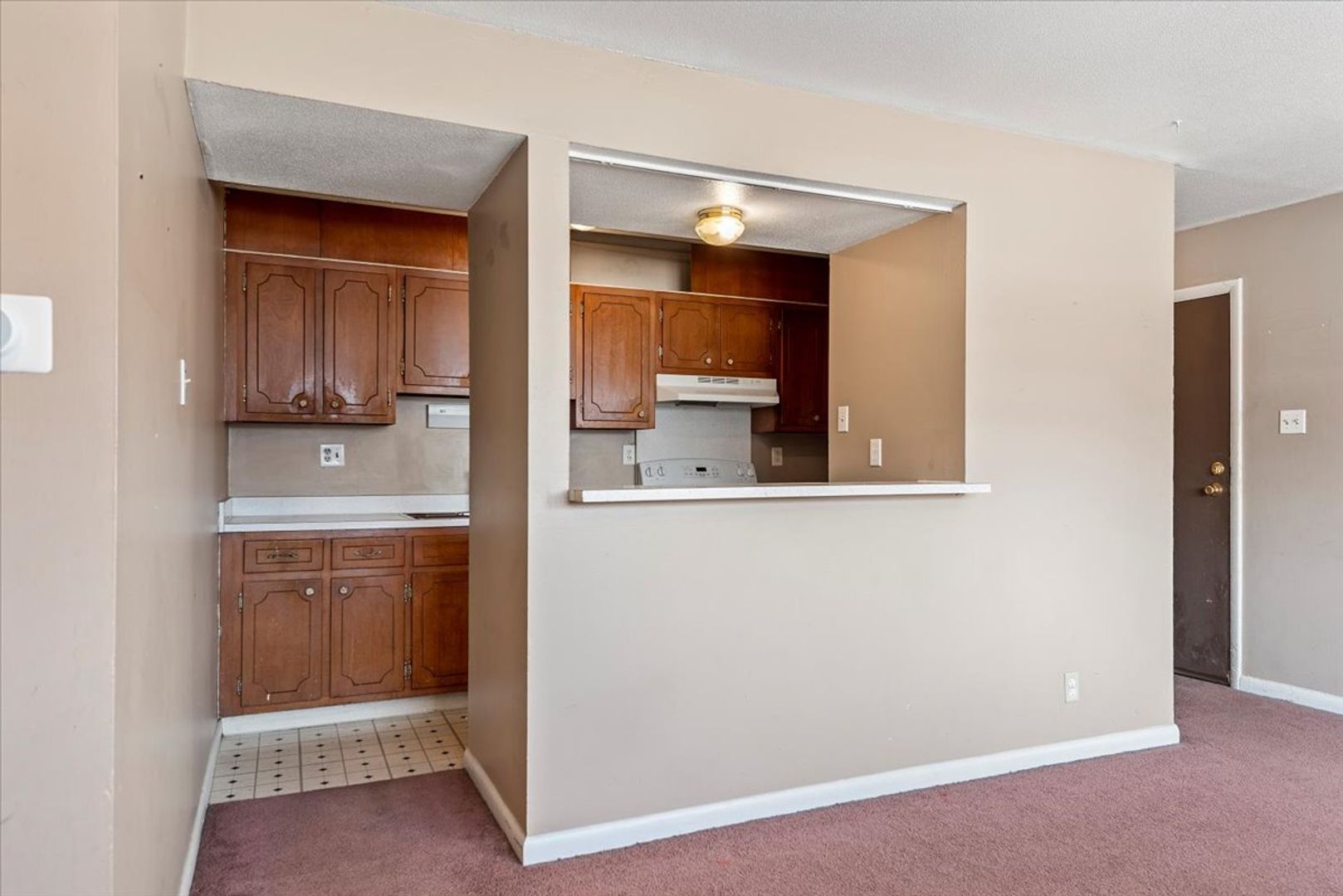 Decatour Apartment: 105 South Elder Lane