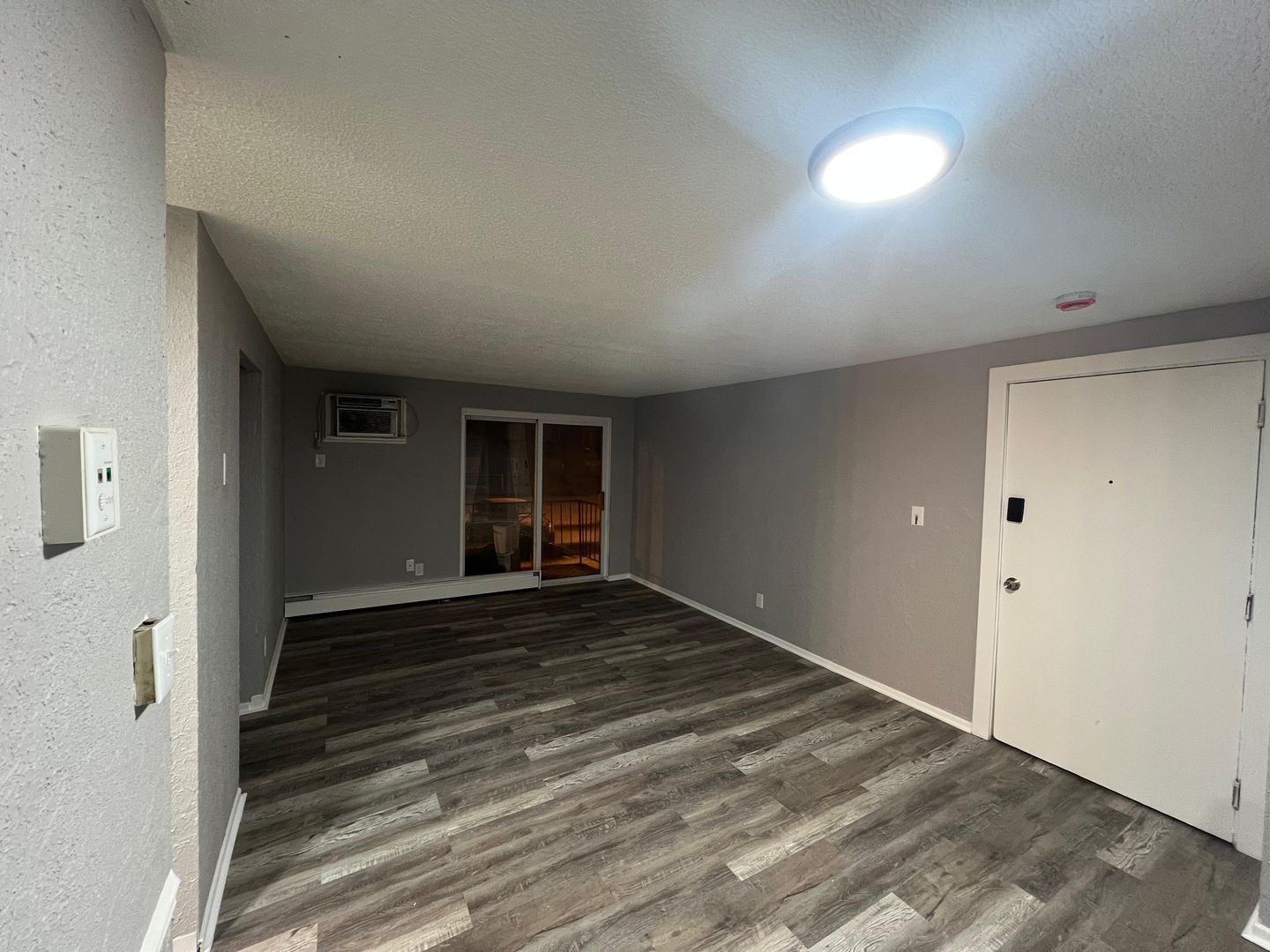 East Cleveland Apartment: 13430 Euclid Ave