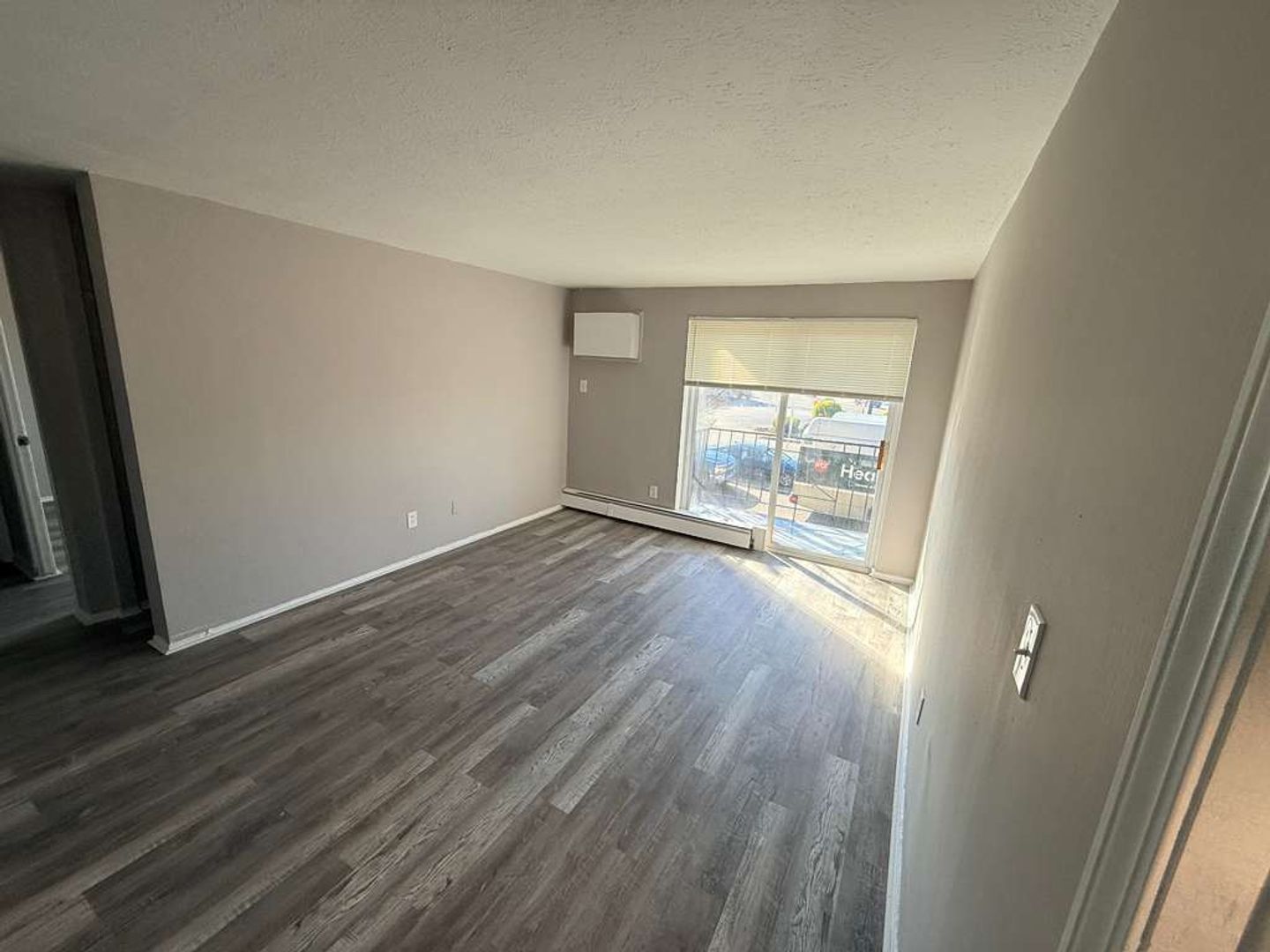 East Cleveland Apartment: 13420 Euclid Ave