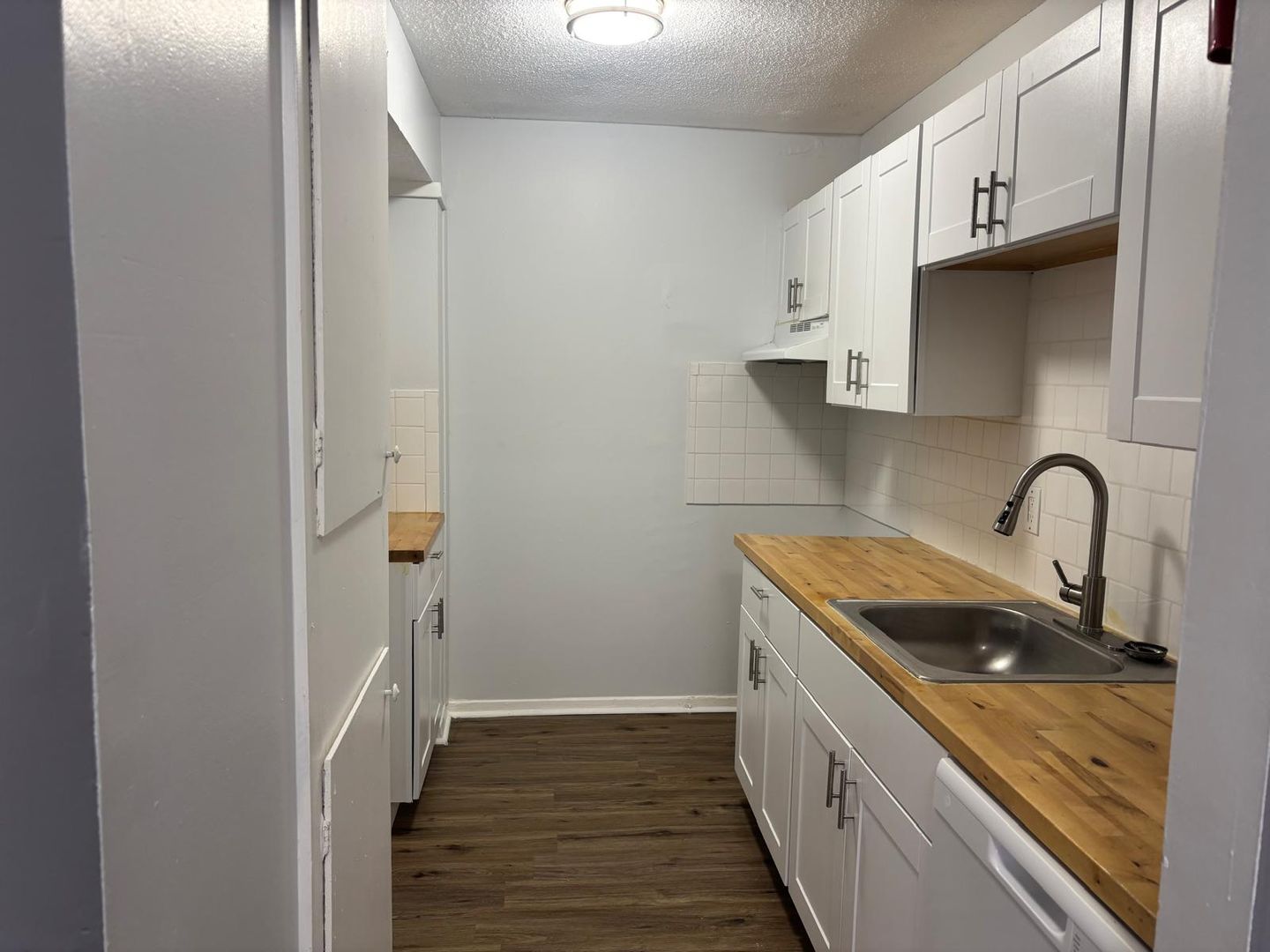 Jackson Apartment: 1505 North West Street