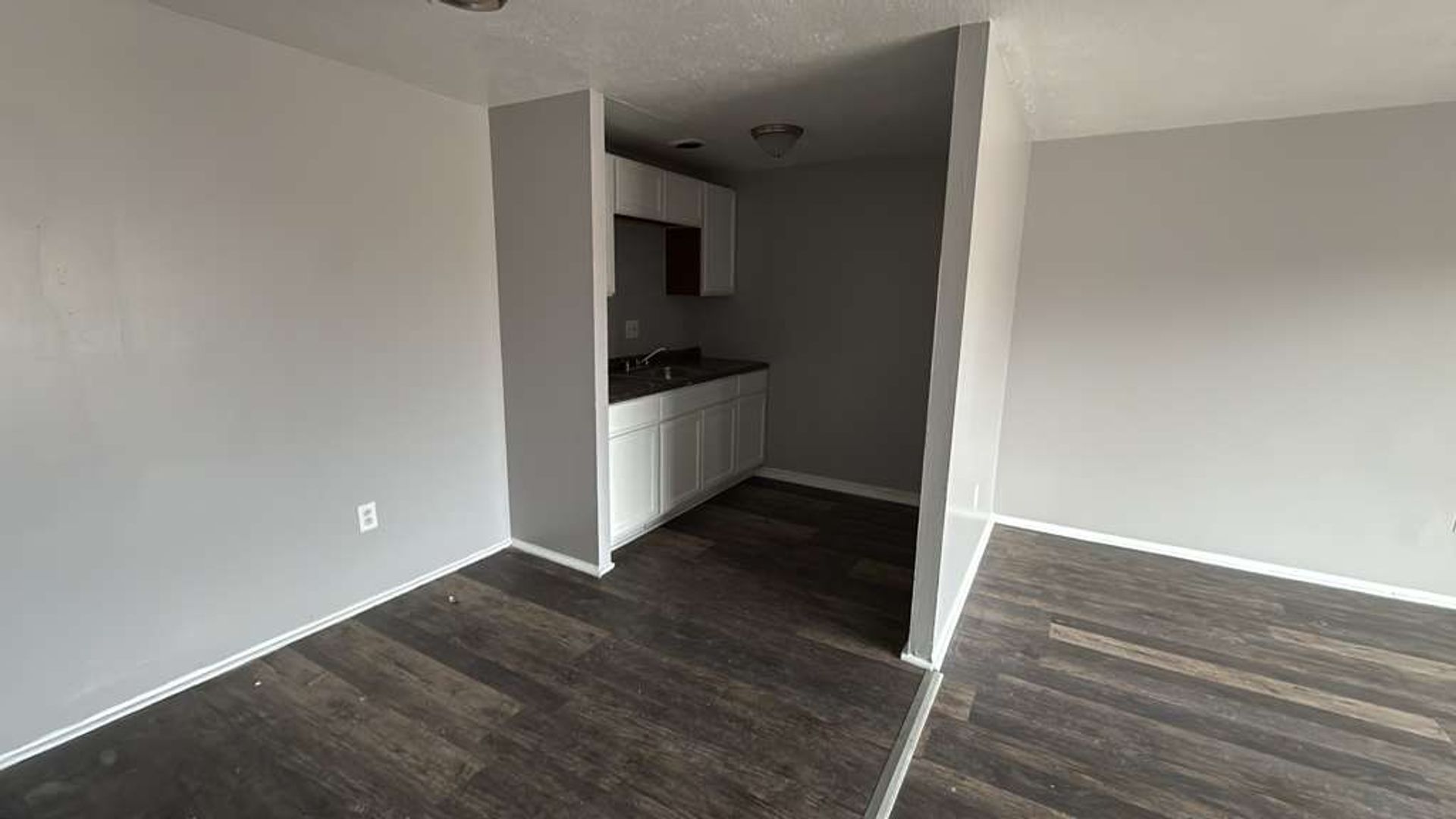 East Cleveland Apartment: 13540 Superior Rd