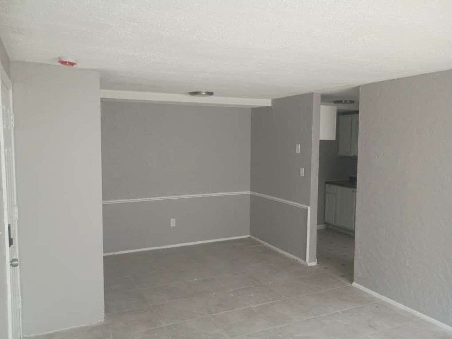 East Cleveland Apartment: 13444 Euclid Ave